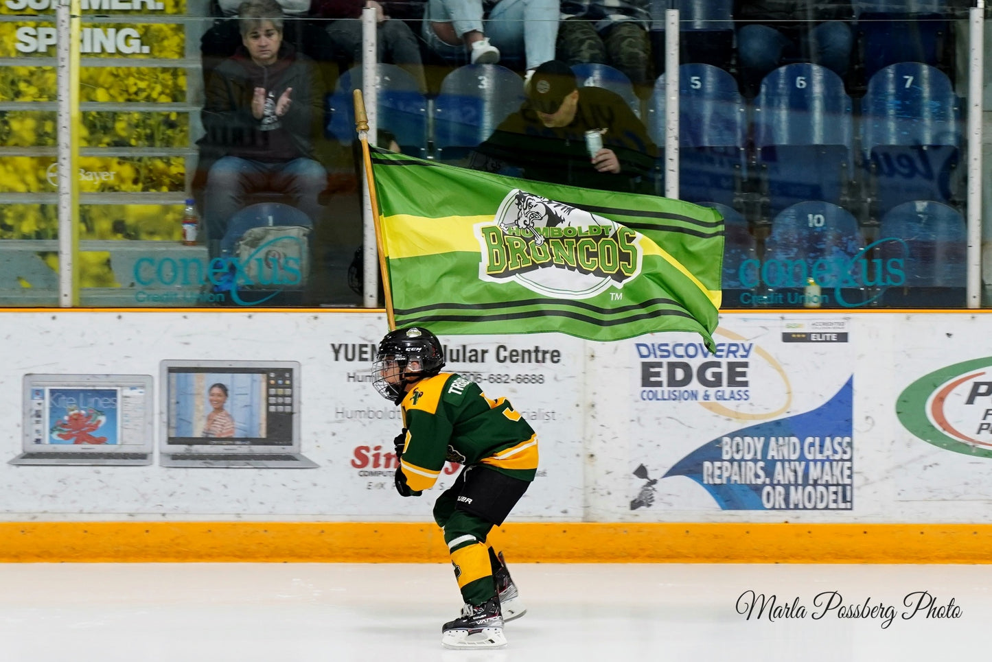 Humboldt Broncos Flag